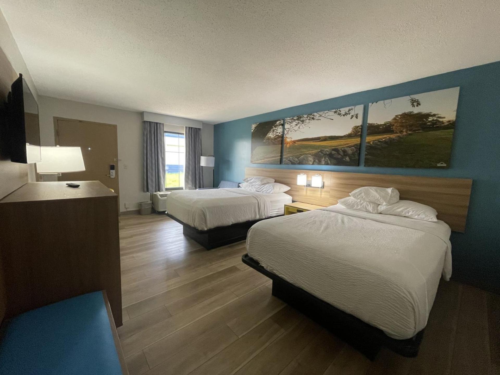 Days & By Wyndham Hotel 3*
