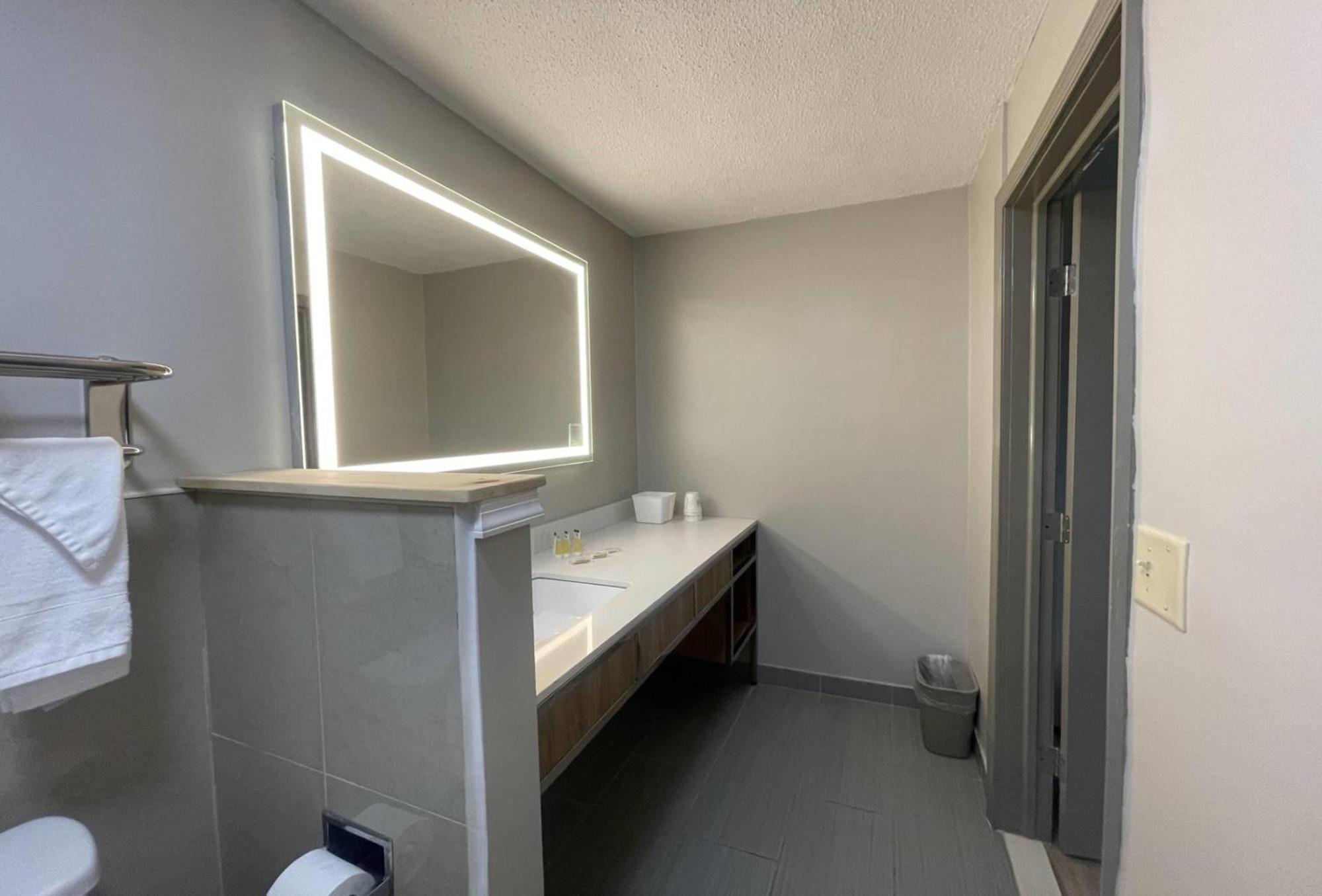 Days & By Wyndham 3* York